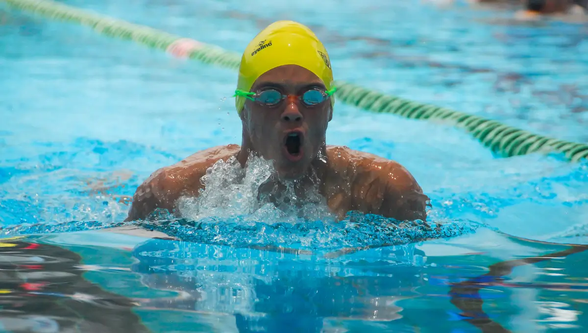 Best Swim Caps for Swimmers